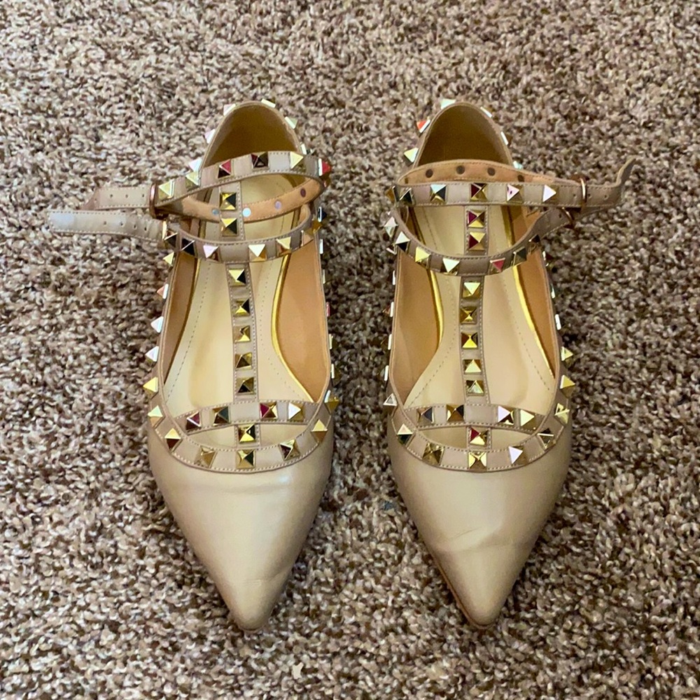 Rockstud Caged Ankle Strap Ballet Flat taupe